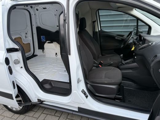 Ford Transit Courier 1.0 Trend Benzine Airco Cruise Pdc V+A ActivLease financial lease