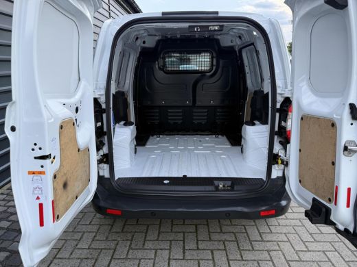 Ford Transit Courier 1.0 Trend Benzine Airco Cruise Pdc V+A ActivLease financial lease