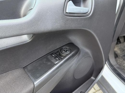 Ford Transit Courier 1.0 Trend Benzine Airco Cruise Pdc V+A ActivLease financial lease