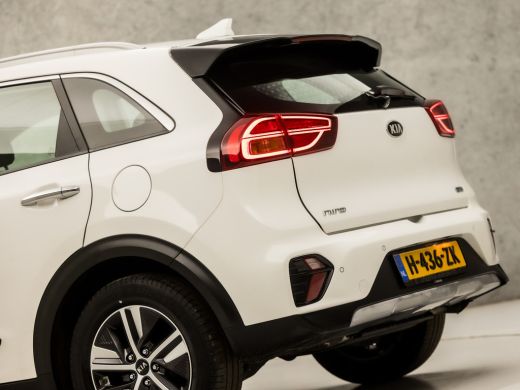 Kia Niro 1.6 GDi Hybrid DynamicLine 142Pk Automaat (APPLE CARPLAY, GROOT NAVI, LEDER, ADAPTIVE CRUISE, CAM... ActivLease financial lease