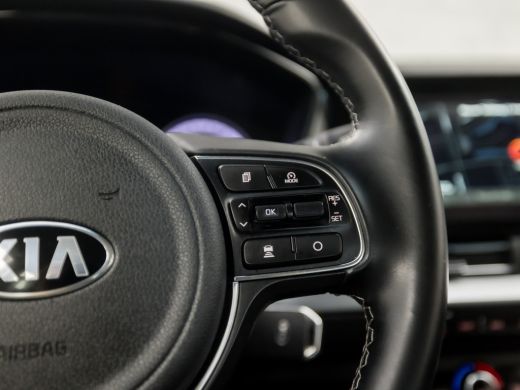 Kia Niro 1.6 GDi Hybrid DynamicLine 142Pk Automaat (APPLE CARPLAY, GROOT NAVI, LEDER, ADAPTIVE CRUISE, CAM... ActivLease financial lease