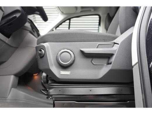 MAN TGE Man TGE 3.140 L3H3 Hoog Aut 2 schuifdeuren 35 2.0 Standaard L3 Hoog FACELIFT Commander BOMVOL! ActivLease financial lease
