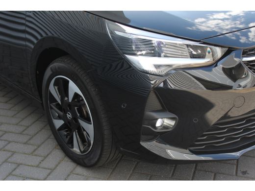 Opel Corsa-e EV 50KWH 136PK GS-LINE AUTOMAAT / NAVI / LEDER / CLIMA / PDC / 16" LMV / CAMERA / KEYLESS / FULL-... ActivLease financial lease