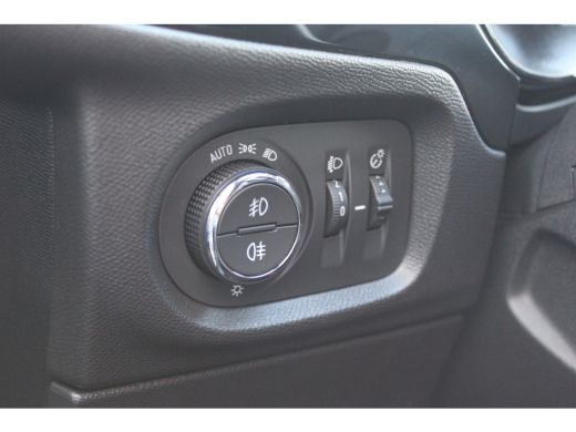 Opel Corsa-e EV 50KWH 136PK GS-LINE AUTOMAAT / NAVI / LEDER / CLIMA / PDC / 16" LMV / CAMERA / KEYLESS / FULL-... ActivLease financial lease