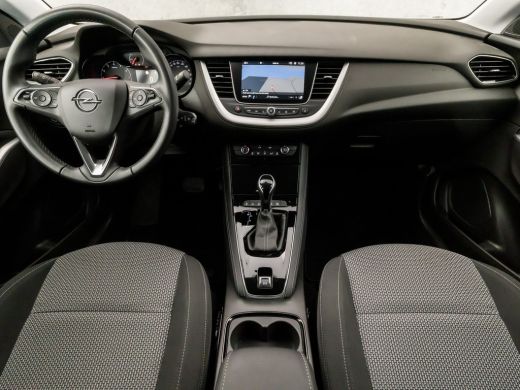 Opel Grandland X 1.2 Turbo Sport Automaat (APPLE CARPLAY, GROOT NAVI, LANE ASSIST, SPORTSTOELEN, CRUISE, PARKEERSE... ActivLease financial lease