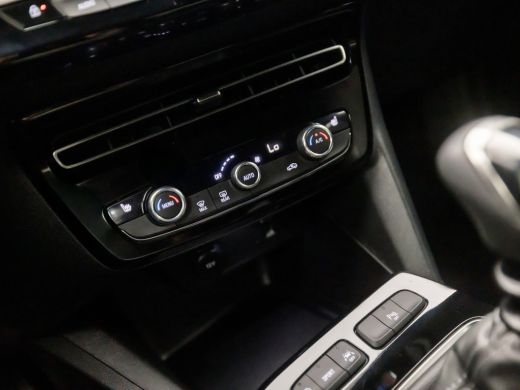 Opel Mokka 1.2 Turbo Ultimate (VIRTUAL COCKPIT, APPLE CARPLAY, GROOT NAVI, LEDER/ALCANTARA, STUUR/STOELVERWA... ActivLease financial lease
