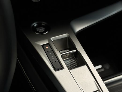 Peugeot 308 SW 136 e-DCS6 GT Airco AUTO | Navi Fullscreen | Apple Carplay/Android Auto | Achteruitrijcamera |... ActivLease financial lease