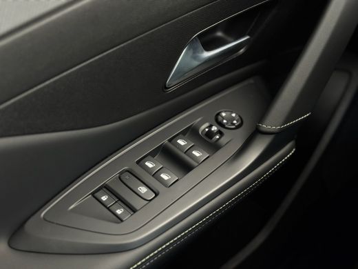 Peugeot 308 SW 136 e-DCS6 GT Airco AUTO | Navi Fullscreen | Apple Carplay/Android Auto | Achteruitrijcamera |... ActivLease financial lease