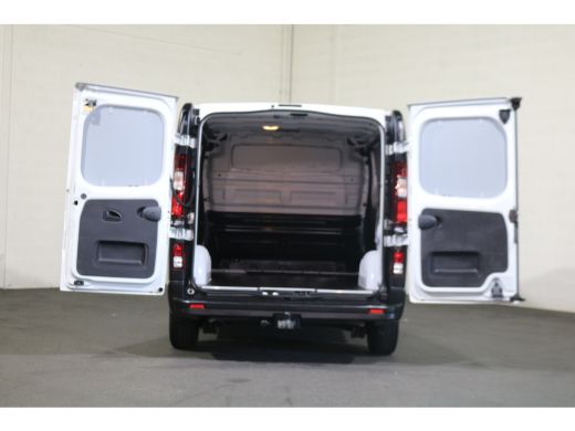 Renault Trafic 2.0 dCi 120pk L1 H1 Airco Navigatie 2x Schuifdeur ActivLease financial lease