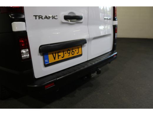 Renault Trafic 2.0 dCi 120pk L1 H1 Airco Navigatie 2x Schuifdeur ActivLease financial lease