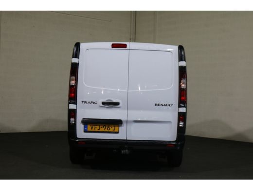 Renault Trafic 2.0 dCi 120pk L1 H1 Airco Navigatie 2x Schuifdeur ActivLease financial lease