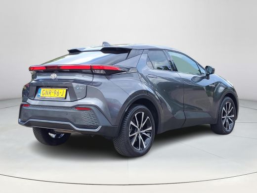 Toyota C-HR 1.8 Hybrid 140 Dynamic | Apple CarPlay | Blindspot | Parkeersensoren | Rijklaarprijs incl. garant... ActivLease financial lease