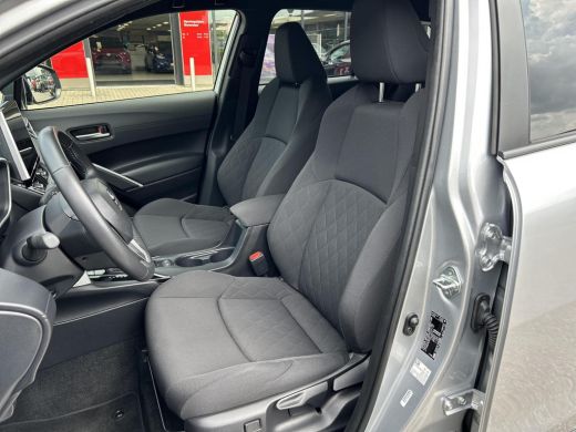 Toyota Corolla Cross Hybrid 140 Style | Apple CarPlay | Navigatie | Blindspot | Rijklaarprijs incl. garantie | ActivLease financial lease