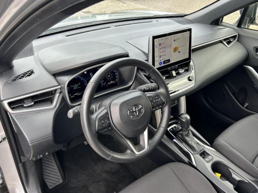 Toyota Corolla Cross Hybrid 140 Style | Apple CarPlay | Navigatie | Blindspot | Rijklaarprijs incl. garantie | ActivLease financial lease