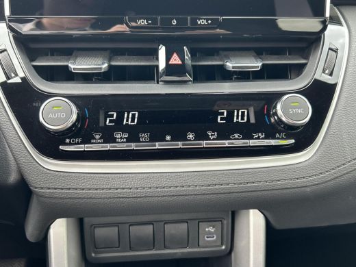 Toyota Corolla Cross Hybrid 140 Style | Apple CarPlay | Navigatie | Blindspot | Rijklaarprijs incl. garantie | ActivLease financial lease