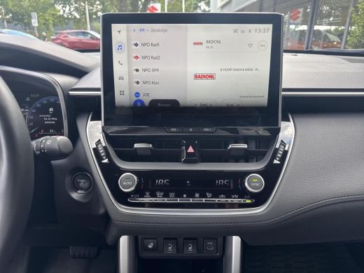 Toyota Corolla Cross Hybrid 200 AWD Style | 06-10141018 Voor meer informatie ActivLease financial lease