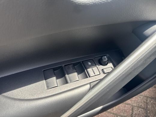 Toyota Corolla Cross Hybrid 200 Style | 06-10141018 Voor meer informatie ActivLease financial lease