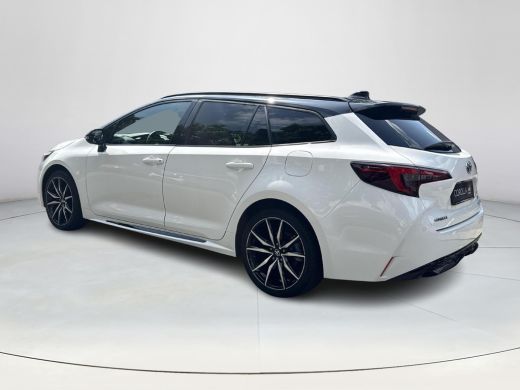 Toyota Corolla Touring Sports Hybrid 200 GR Sport Plus | 06-10141018 Voor meer informatie ActivLease financial lease