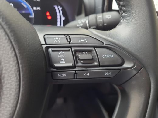 Toyota Yaris 1.5 Hybrid 115 First Edition | Apple CarPlay | Navigatie | NL Auto | Rijklaarprijs incl. garantie | ActivLease financial lease