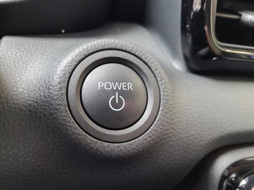 Toyota Yaris 1.5 Hybrid 115 First Edition | Apple CarPlay | Navigatie | NL Auto | Rijklaarprijs incl. garantie | ActivLease financial lease