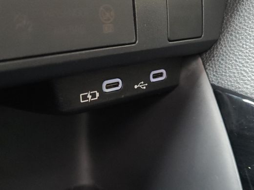 Toyota Yaris 1.5 Hybrid 115 First Edition | Apple CarPlay | Navigatie | NL Auto | Rijklaarprijs incl. garantie | ActivLease financial lease