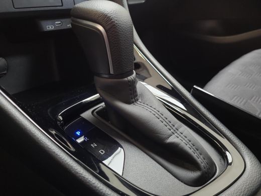 Toyota Yaris 1.5 Hybrid 115 First Edition | Apple CarPlay | Navigatie | NL Auto | Rijklaarprijs incl. garantie | ActivLease financial lease