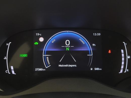 Toyota Yaris 1.5 Hybrid 115 First Edition | Apple CarPlay | Navigatie | NL Auto | Rijklaarprijs incl. garantie | ActivLease financial lease