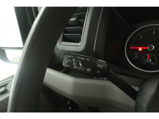 Volkswagen Crafter 35 2.0 TDI L3H2 Airco Carplay Cruise Navigatie PDC 3 Persoons ActivLease financial lease