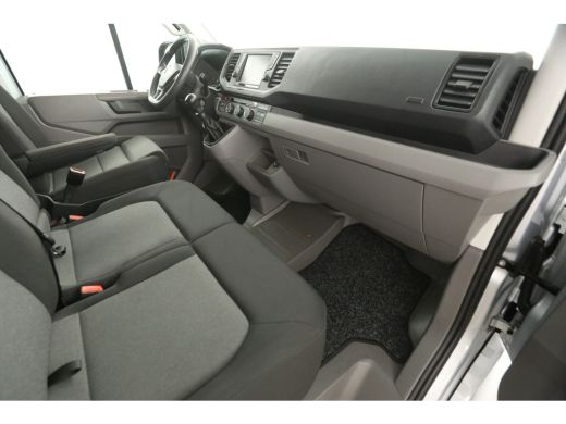 Volkswagen Crafter 35 2.0 TDI L3H2 Airco Carplay Cruise Navigatie PDC 3 Persoons ActivLease financial lease
