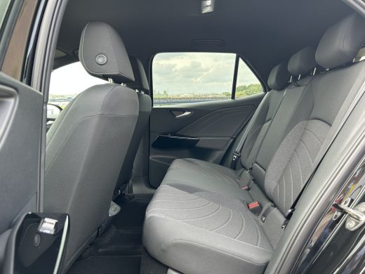 Volkswagen ID.3 Pro Limited Edition 59 kWh | Adaptive cruise control | achteruitrijcamera | 429km actieradius ActivLease financial lease