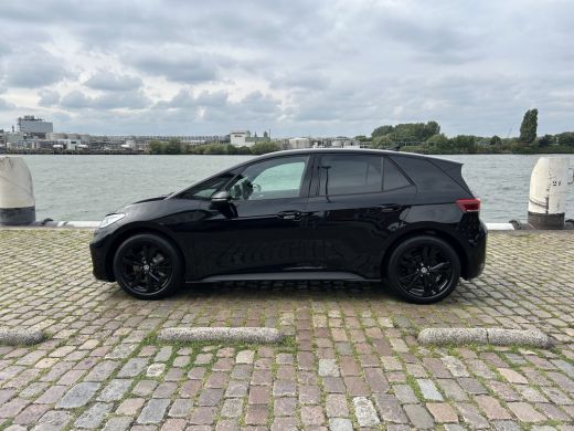 Volkswagen ID.3 Pro Limited Edition 59 kWh | Adaptive cruise control | achteruitrijcamera | 429km actieradius ActivLease financial lease