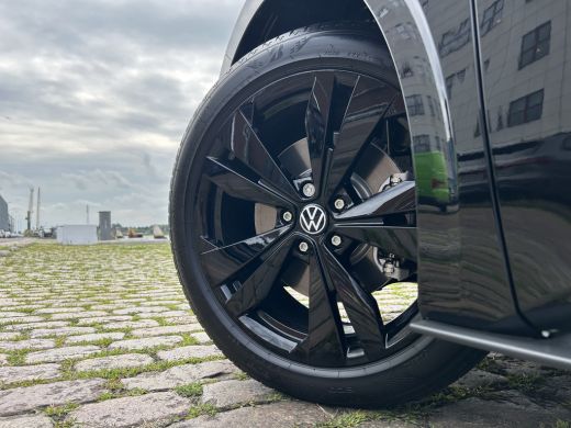 Volkswagen ID.3 Pro Limited Edition 59 kWh | Adaptive cruise control | achteruitrijcamera | 429km actieradius ActivLease financial lease