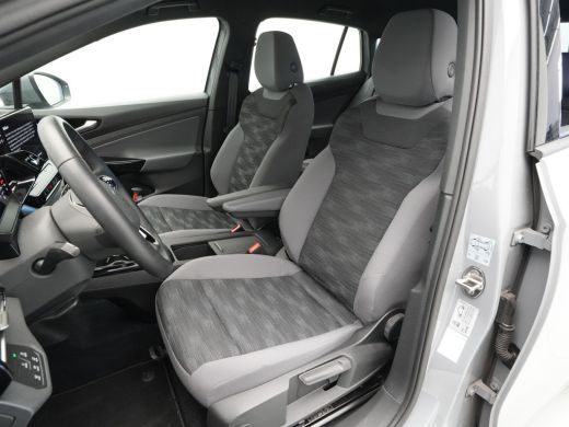 Volkswagen ID.5 Pro Business 77 kWh Navigatie Camera Acc Clima 128 ActivLease financial lease