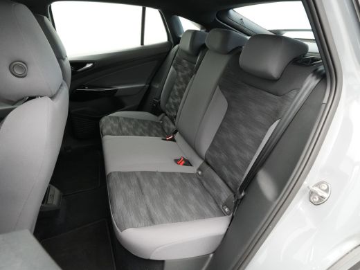 Volkswagen ID.5 Pro Business 77 kWh Navigatie Camera Acc Clima 128 ActivLease financial lease