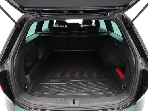 Volkswagen Passat Variant 1.4 TSI 218pk PHEV GTE Business Panorama Camera Stoelverwarming 18'' Lm Velgen 139 ActivLease financial lease