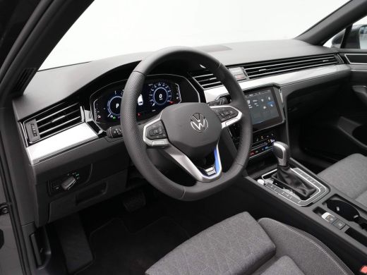 Volkswagen Passat Variant 1.4 TSI 218pk PHEV GTE Business Panorama Camera Stoelverwarming 18'' Lm Velgen 139 ActivLease financial lease