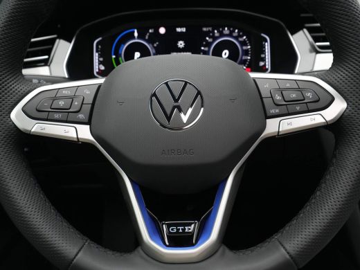 Volkswagen Passat Variant 1.4 TSI 218pk PHEV GTE Business Panorama Camera Stoelverwarming 18'' Lm Velgen 139 ActivLease financial lease