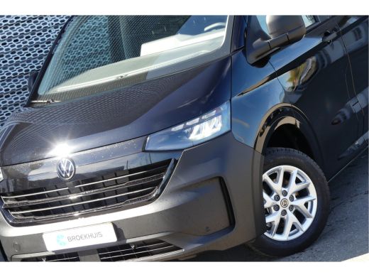 Volkswagen Transporter 2.0 TDI L1H1 28 Life | Bestuurdersassistentiepakket Plus | Climatronic climate control, 1-zone | ... ActivLease financial lease