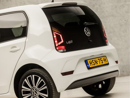 Volkswagen up! 1.0 BMT High Up! (5 DEURS, BLUETOOTH, STOELVERWARMING, SPORTSTOELEN, LM VELGEN, GETINT GLAS, ELEK... ActivLease financial lease