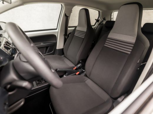 Volkswagen up! 1.0 BMT High Up! (5 DEURS, BLUETOOTH, STOELVERWARMING, SPORTSTOELEN, LM VELGEN, GETINT GLAS, ELEK... ActivLease financial lease