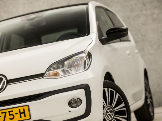 Volkswagen up! 1.0 BMT High Up! (5 DEURS, BLUETOOTH, STOELVERWARMING, SPORTSTOELEN, LM VELGEN, GETINT GLAS, ELEK... ActivLease financial lease