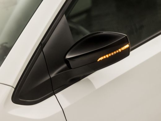 Volkswagen up! 1.0 BMT High Up! (5 DEURS, BLUETOOTH, STOELVERWARMING, SPORTSTOELEN, LM VELGEN, GETINT GLAS, ELEK... ActivLease financial lease