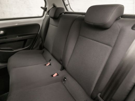 Volkswagen up! 1.0 BMT High Up! (5 DEURS, BLUETOOTH, STOELVERWARMING, SPORTSTOELEN, LM VELGEN, GETINT GLAS, ELEK... ActivLease financial lease
