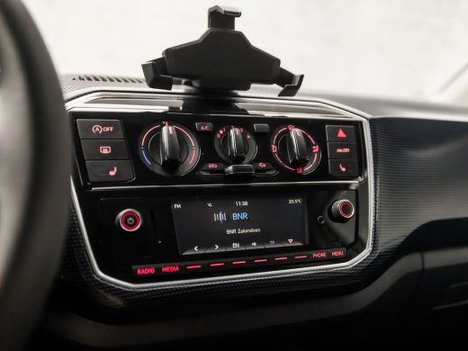 Volkswagen up! 1.0 BMT High Up! (5 DEURS, BLUETOOTH, STOELVERWARMING, SPORTSTOELEN, LM VELGEN, GETINT GLAS, ELEK... ActivLease financial lease