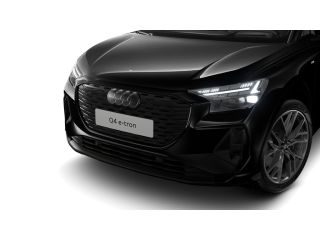 Audi Q4 e-tron S edition Competition | Achterklep, automatisch bedienbaar | Achteruitrijcamera | Adaptive cruise...