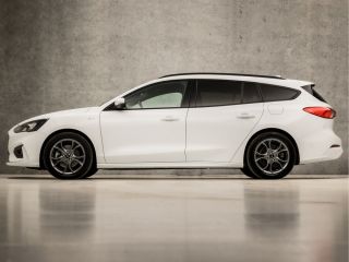 Ford Focus 1.5 EcoBoost ST Line Sport 150Pk Automaat (APPLE CARPLAY, GROOT NAVI, STUUR/STOELVERWARMING, GETI...