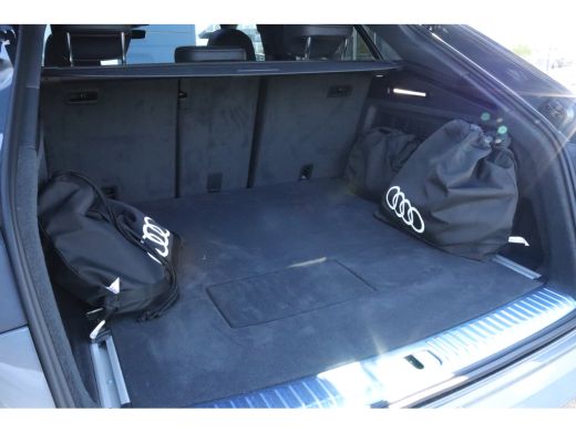 Audi Q8 60 TFSI e quattro Pro Line S Competition | Adaptieve Cruise | Trekhaak | Stoelverwarming | Memory... ActivLease financial lease