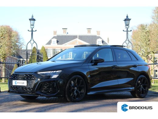 Audi RS3 2.5 TFSI RS3 400PK QUATTRO | PANO DAK | BLACK OPTIC | ALCANTARA STUUR | HEAD UP DISPLAY | CAMERA ...