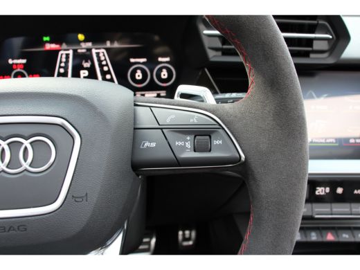 Audi RS3 2.5 TFSI RS3 400PK QUATTRO | PANO DAK | BLACK OPTIC | ALCANTARA STUUR | HEAD UP DISPLAY | CAMERA ... ActivLease financial lease