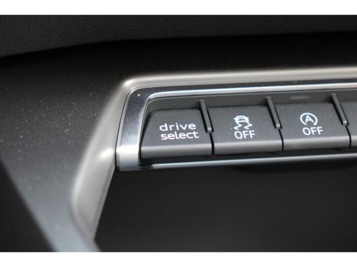 Audi RS3 2.5 TFSI RS3 400PK QUATTRO | PANO DAK | BLACK OPTIC | ALCANTARA STUUR | HEAD UP DISPLAY | CAMERA ... ActivLease financial lease